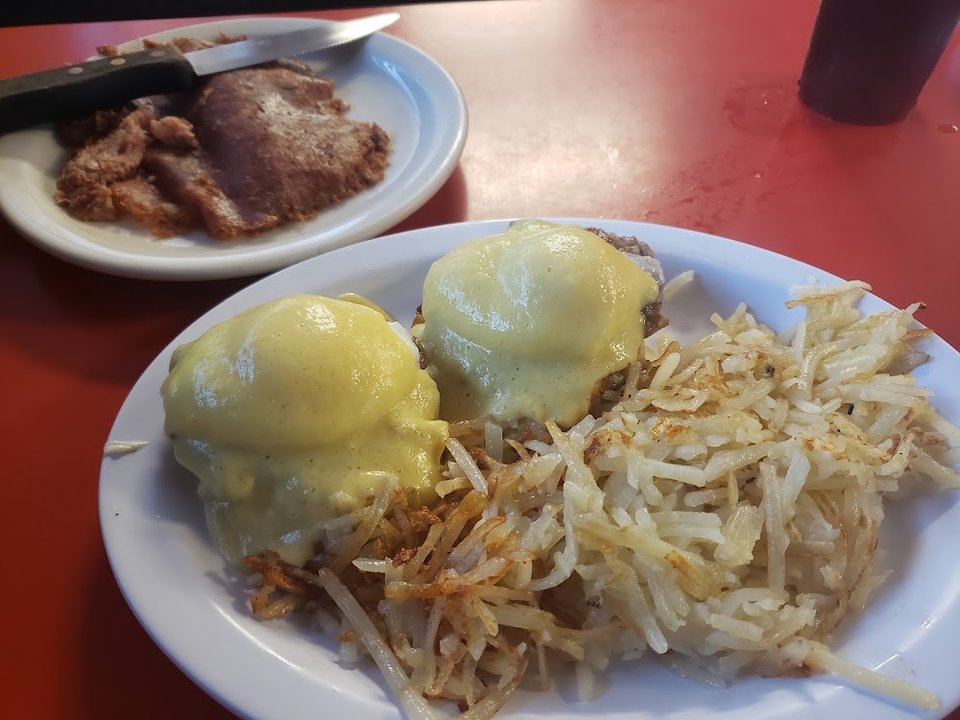 Eggs Benedict